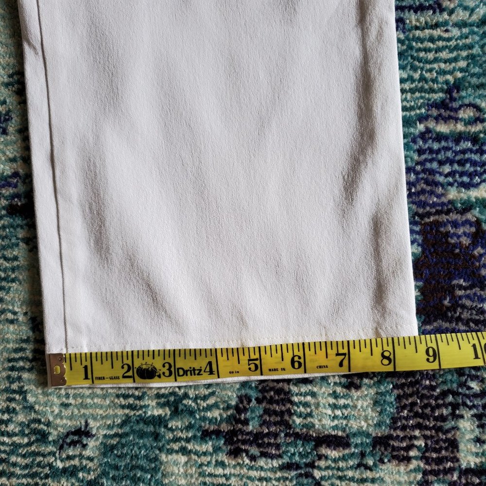 St. John Sport Cropped White Pants Size 14 EUC - Picture 14 of 14